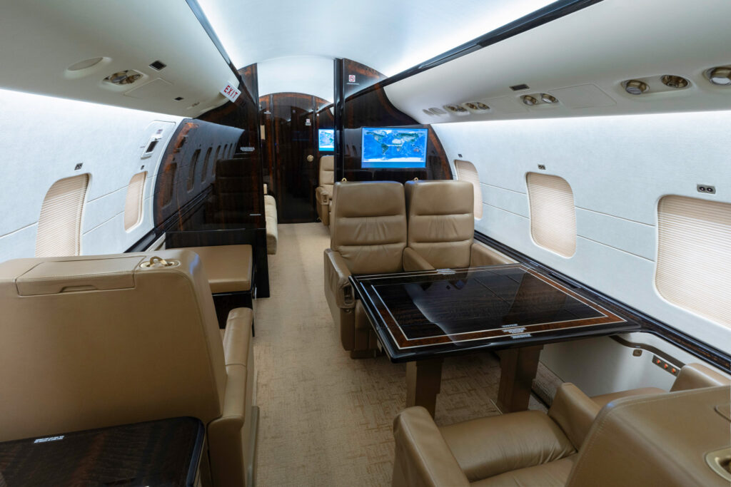 Bombardier Global 6000 for Sale dallas Texas Mente Group Private Jet Sales